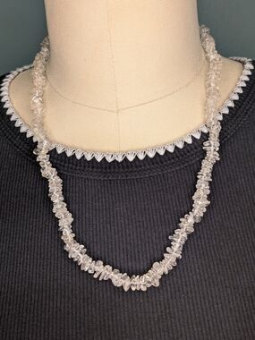 Natural Genuine Clear Quartz Gemstone Chip Bead Strand Necklace Barrel Clasp